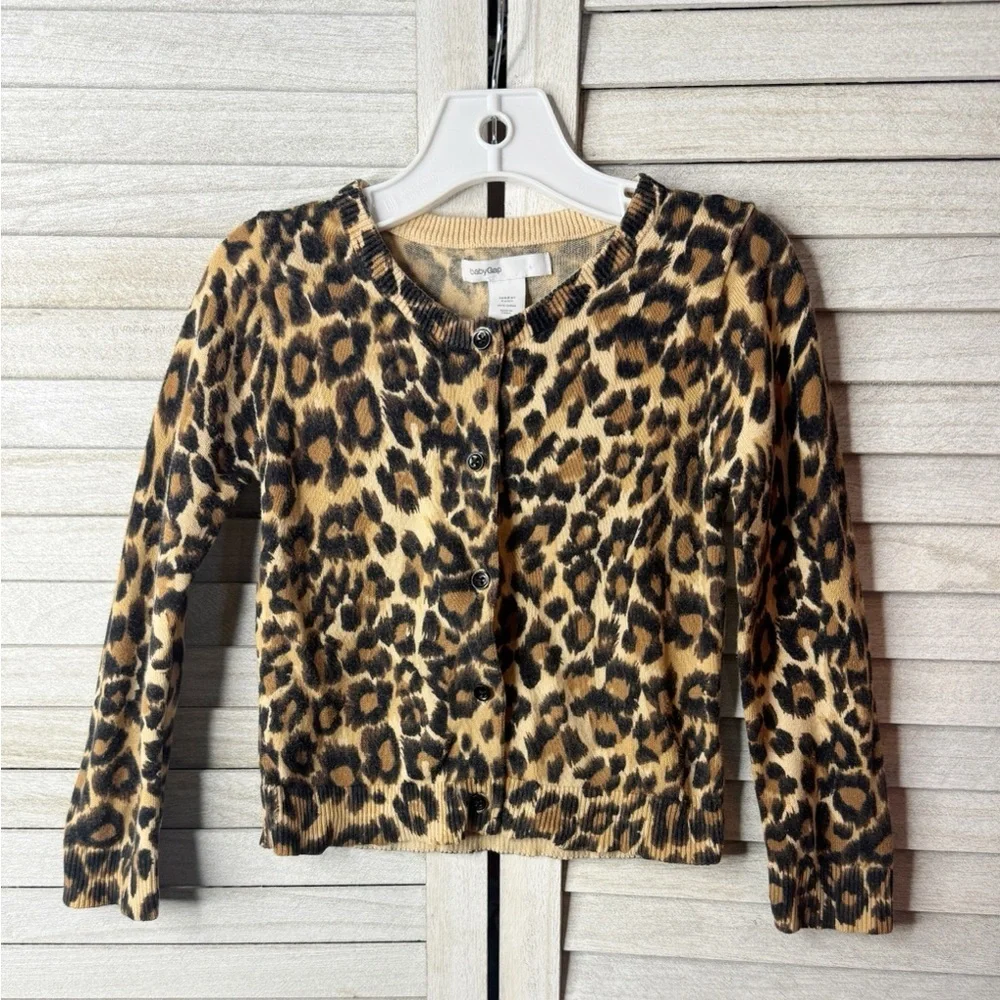 Gap Kids Size 4, Leopard Cardigan. Good Condition. Light Weight Cardigan.